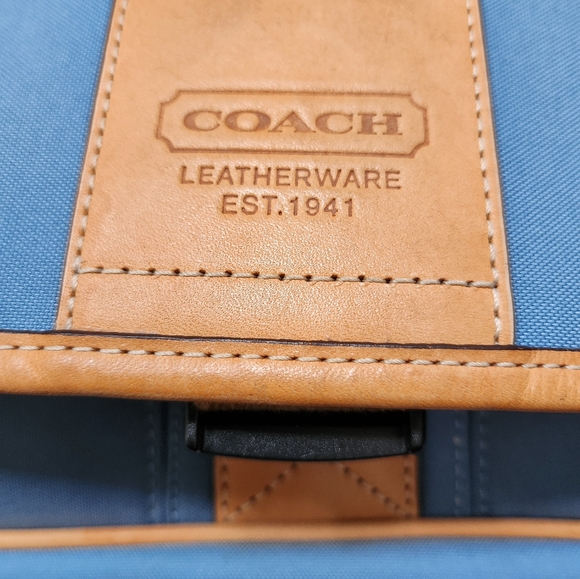 Authentic Leather Coach Messenger/Laptop Bag, Great Condition - Picture 10 of 11